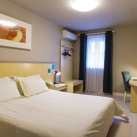 Jingjiang Inn Shanghai Hutai Road Εξωτερικό φωτογραφία