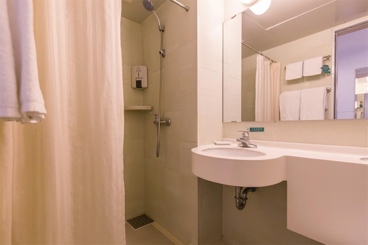 Jingjiang Inn Shanghai Hutai Road Εξωτερικό φωτογραφία