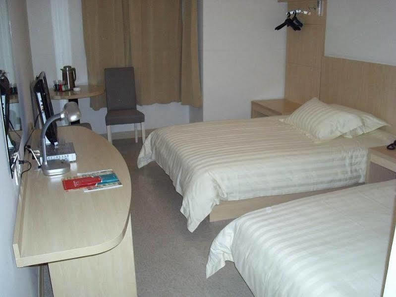Jingjiang Inn Shanghai Hutai Road Εξωτερικό φωτογραφία